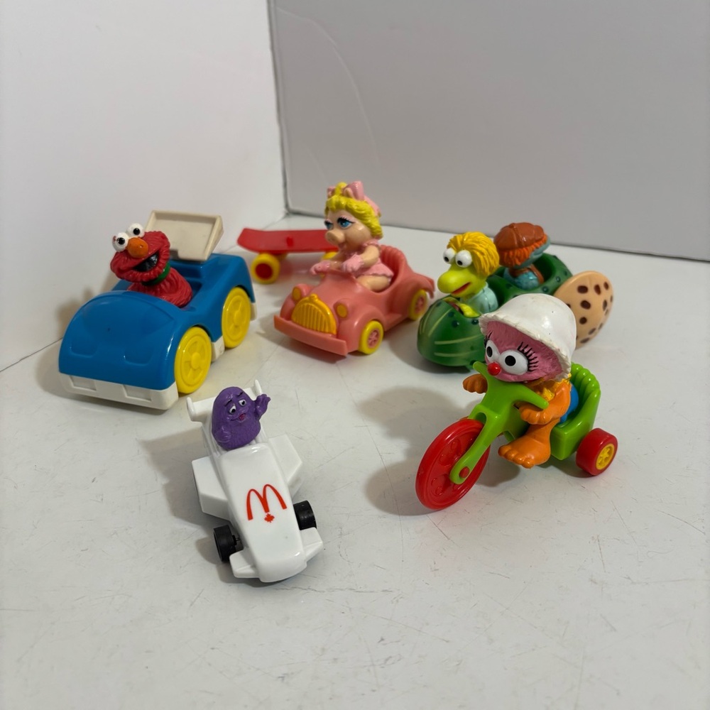 Vintage 1980’s McDonald’s happy meal toys - lot of six - muppets, Sesame Street‎